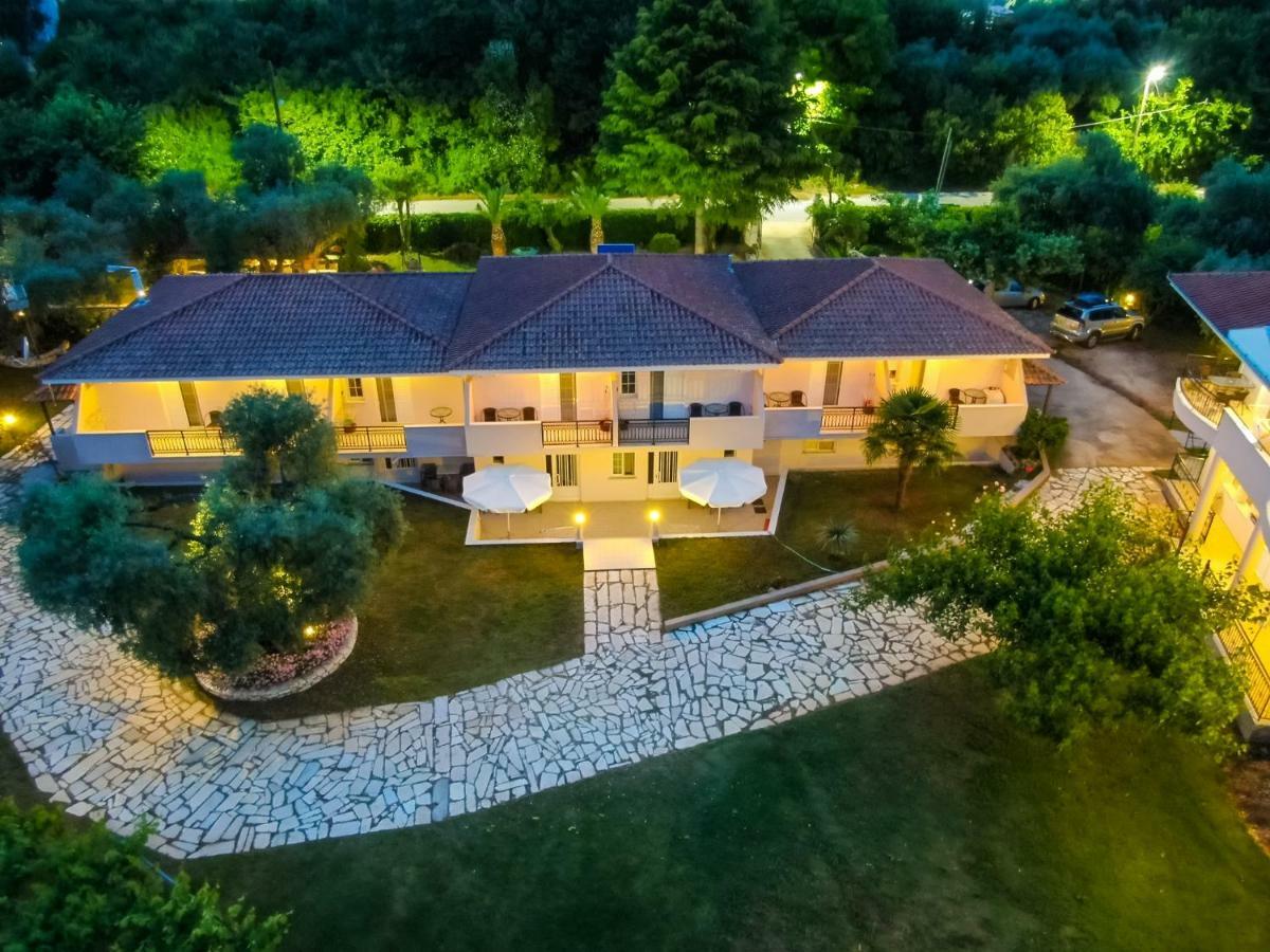 Aparthotel Aneton Chrysi Ammoudia Exterior foto